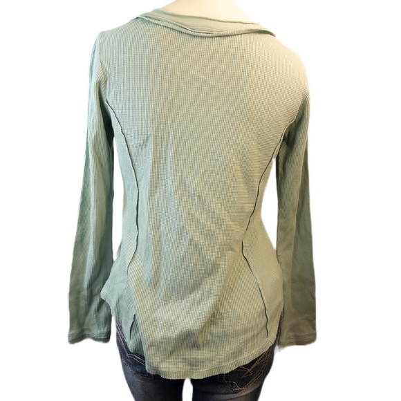 Sundance Small Top Sage Green Thermal Lace-Up Long Sleeve Raw Edge Like New - Picture 3 of 8